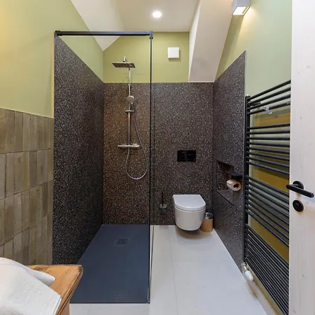 Brvnara Farmhouse Chalet Apartments