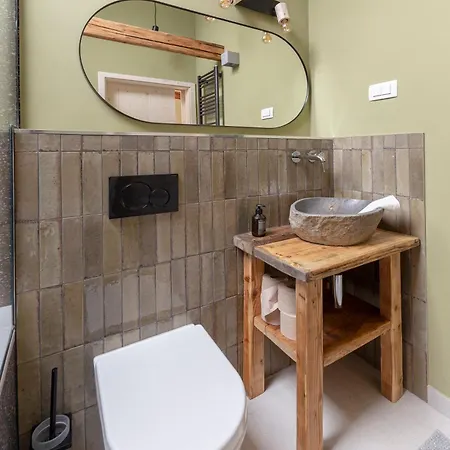 Farmhouse Chalet Apartments *