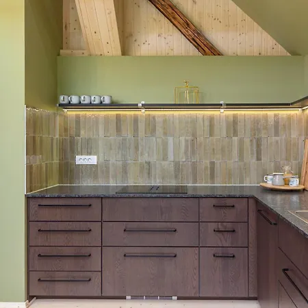 Farmhouse Chalet Apartments