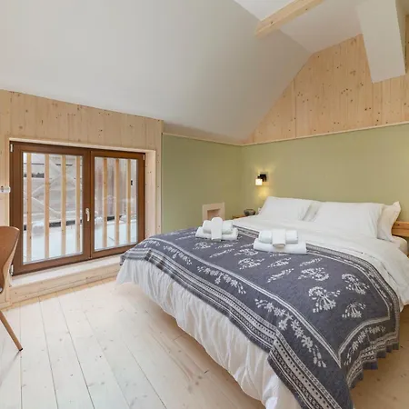 Brvnara Farmhouse Chalet Apartments