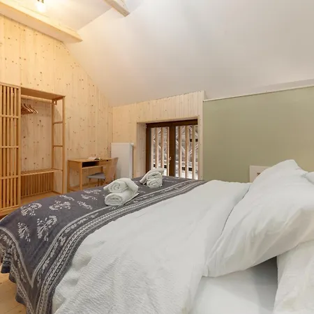 Farmhouse Chalet Apartments *