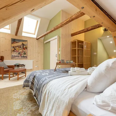 Farmhouse Chalet Apartments