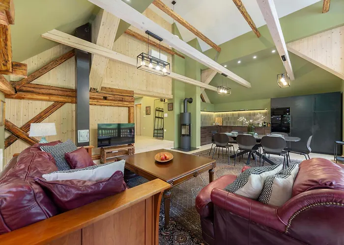 Farmhouse Chalet Apartments Alpehytte